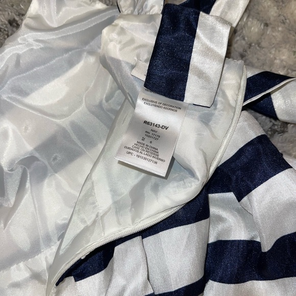 Girls Macys Dress Size 6 - Picture 2 of 4